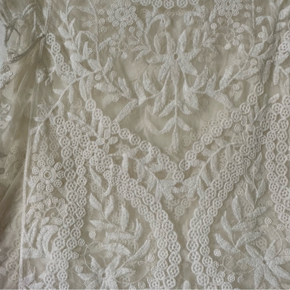 Bohemian Summer Style Cream Sheer Lace Top- Size 12 - Women’s Top- Short sleeves - Picture 4 of 4